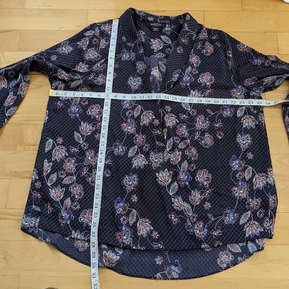 MICHEL Studio satin floral wrap blouse top shirt size 18 @B5 - Picture 5 of 9